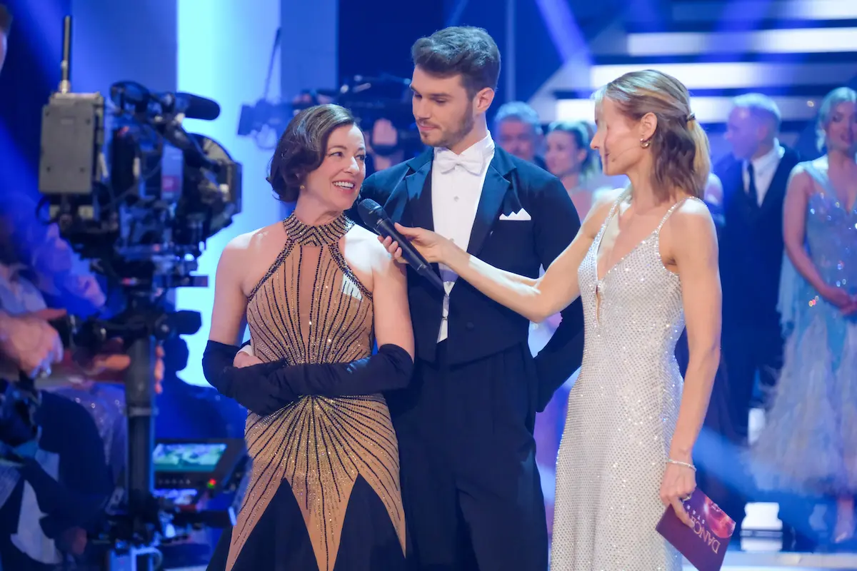 Julia Cencig und Patrick Seebauer ausgeschieden bei Dancing Stars am 4.4.2025 hier mit Mirjam Weichselbraun