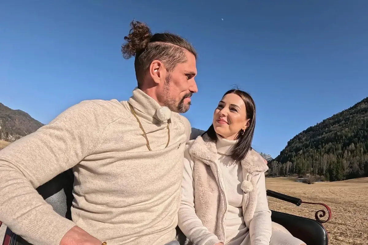 Peter und Alisa sind seit einem Jahr ein Paar