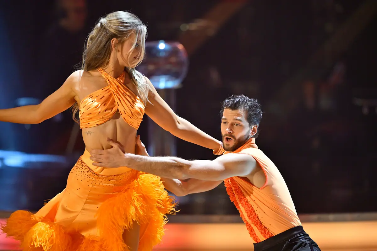 Katya Mizera und Aaron Karl im Salsa-Duell bei Dancing Stars am 2.5.2025