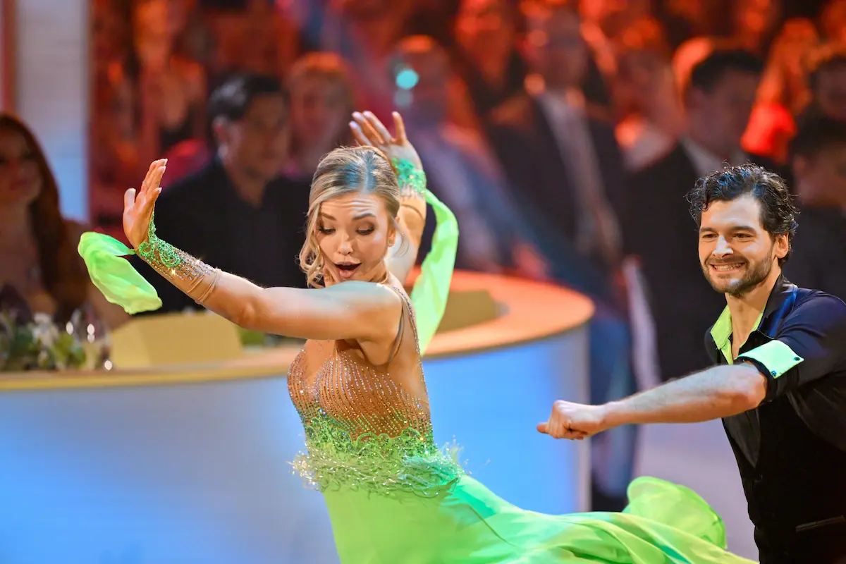 Quickstep von Aaron Karl und Katya Mizera - Dancing Stars am 16.5.2025