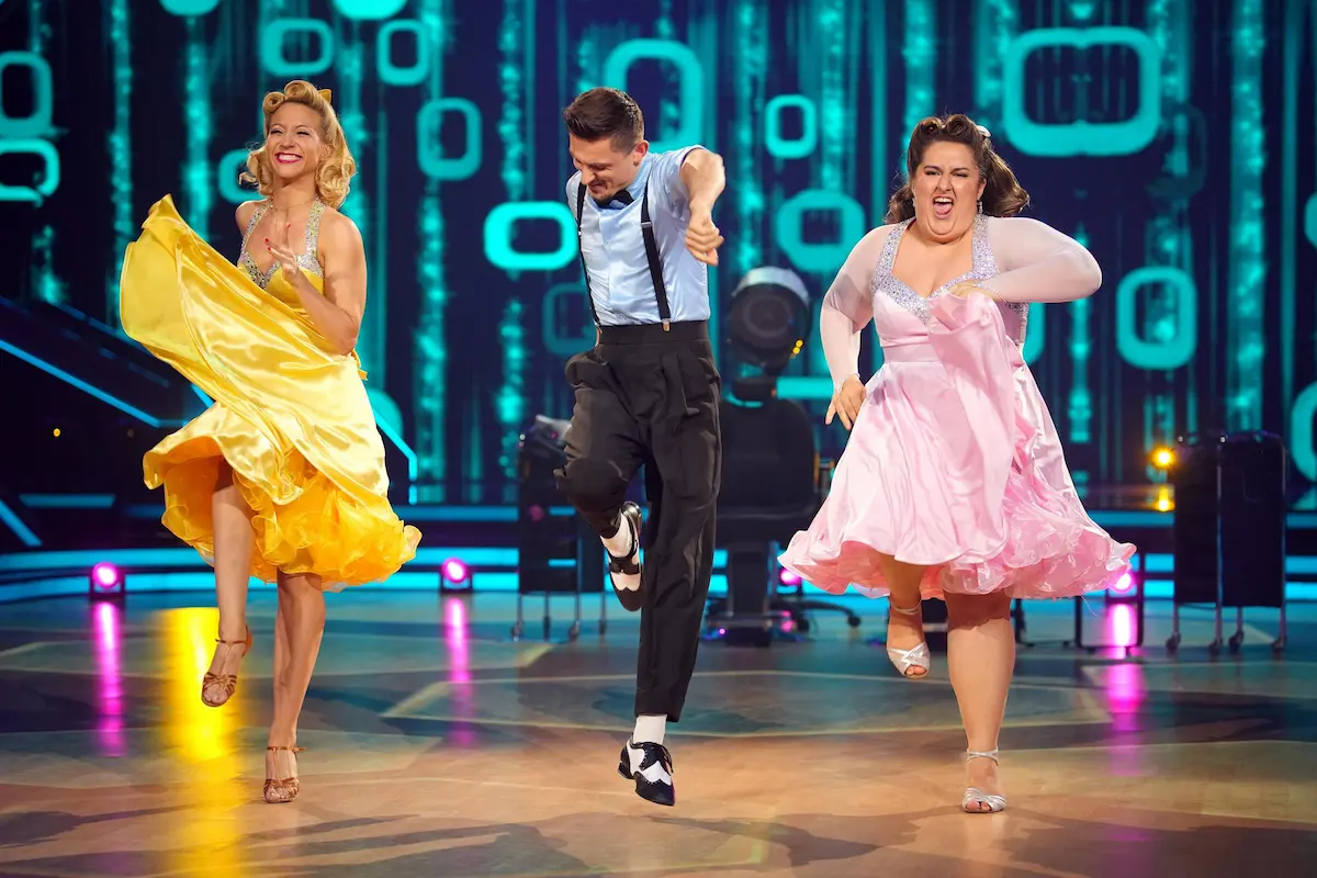 Sandra Safiulov (selfiesandra) mit Zsolt Sándor Cseke und Kathrin Menzinger - Let's dance 9.5.2025