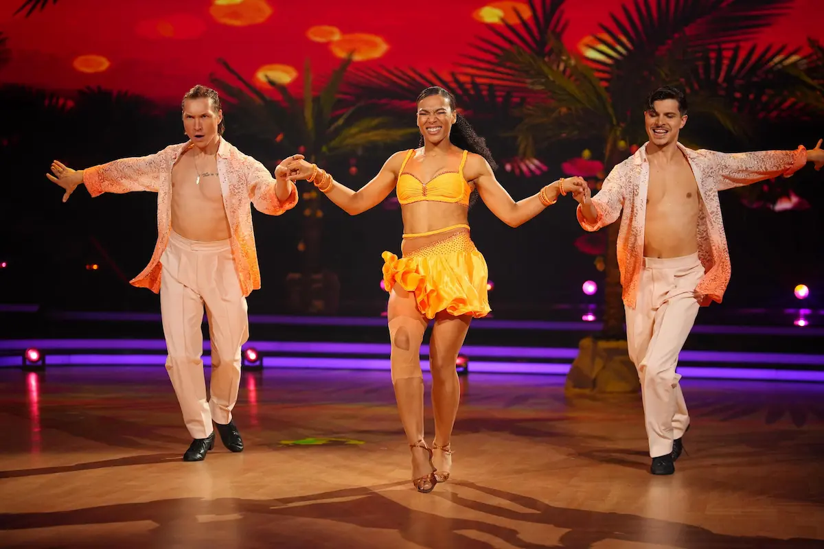Trio-Salsa von Maria Mouroum mit Alexandru Ionel und Evgeny Vinokurov