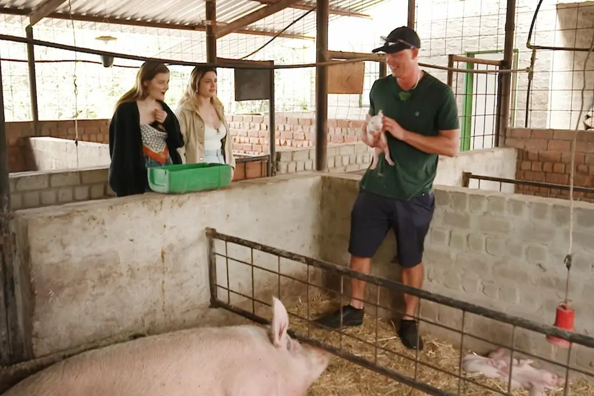 Björn mir Sarah und Lea in Namibia bei Bauer sucht Frau am 24.6.2025