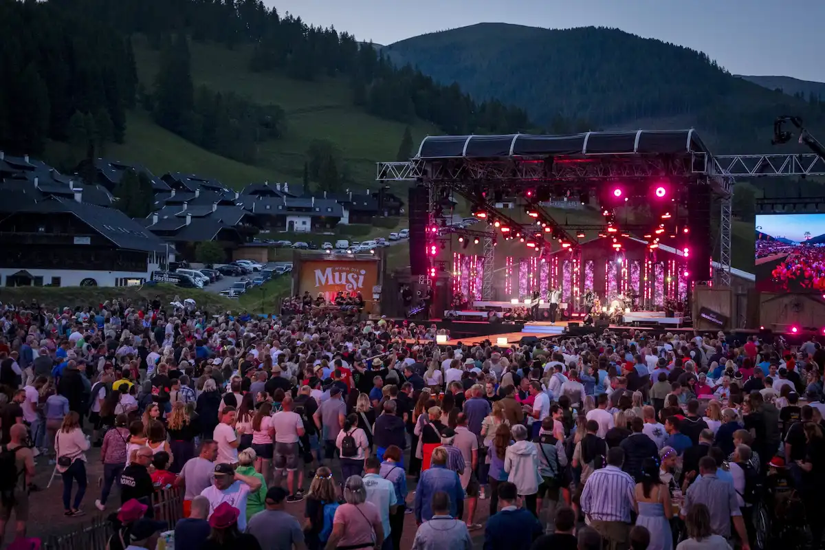 Bühne in Bad Kleinkirchheim - St. Oswald