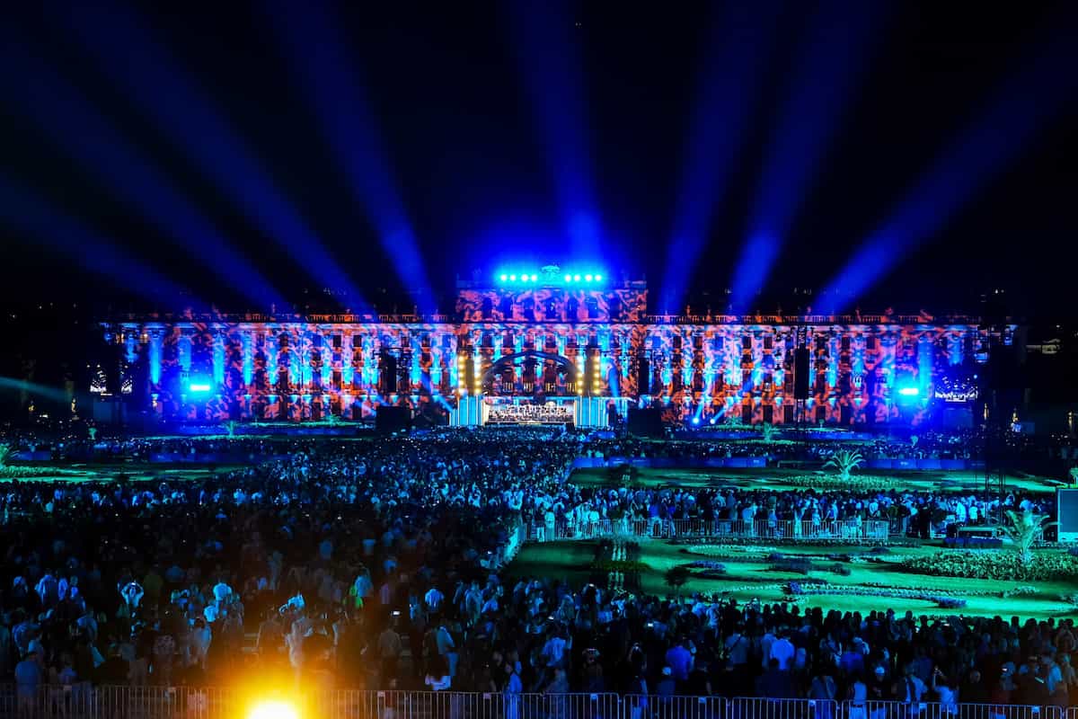 Sommernachtskonzert der Wiener Philharmoniker 2025 - Bühne und Schloss Schönbrunn