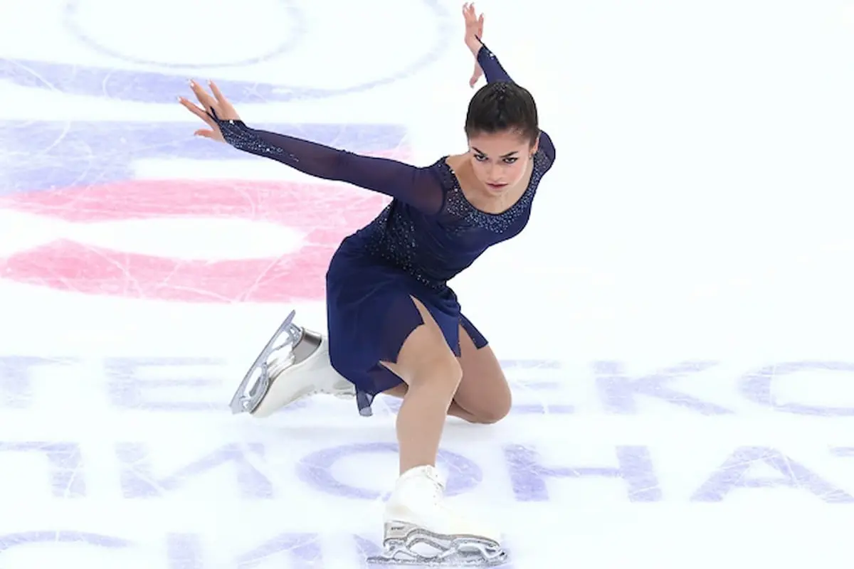 Adelia Petrosian – russische Eiskunstläuferin - hier im Bild bei ihrem Kurzprogramm in der Eiskunstlauf-Saison 2024-2025