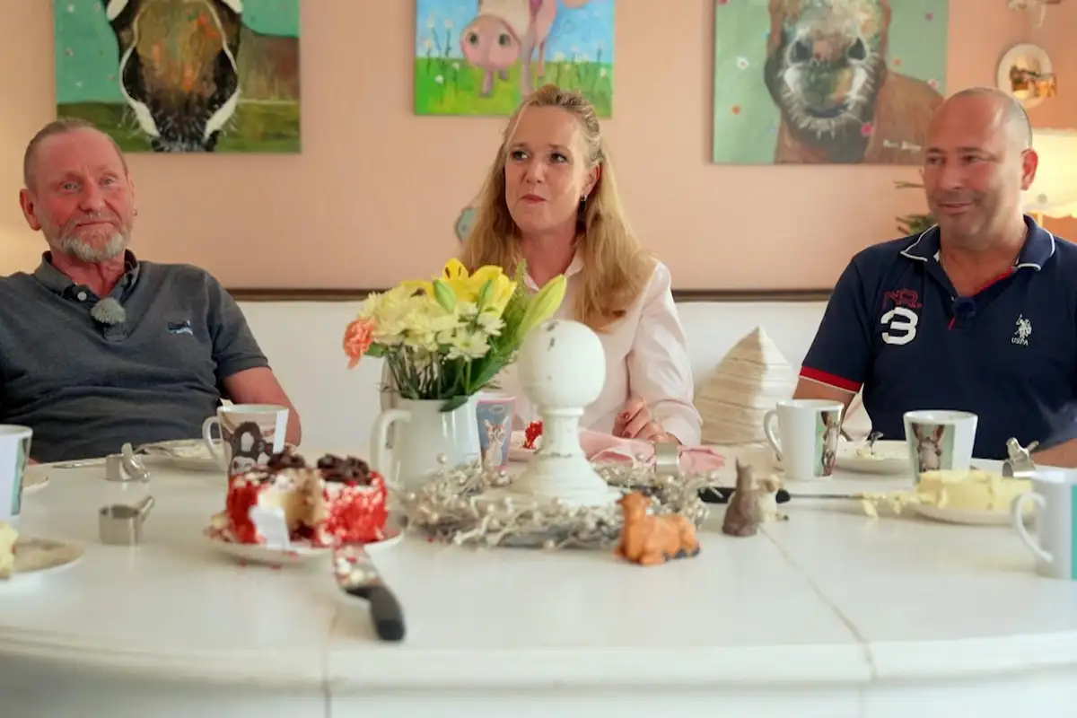 Iris bei Bauer sucht Frau am 7.7.2025 mit Ralf und Olaf