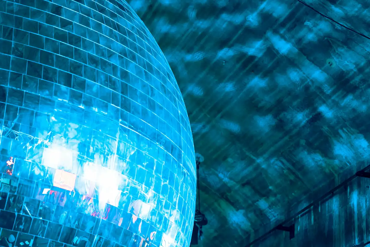 Strictly Come Dancing 2025 Tanzpaare, Prominente Kandidaten, Profitänzer