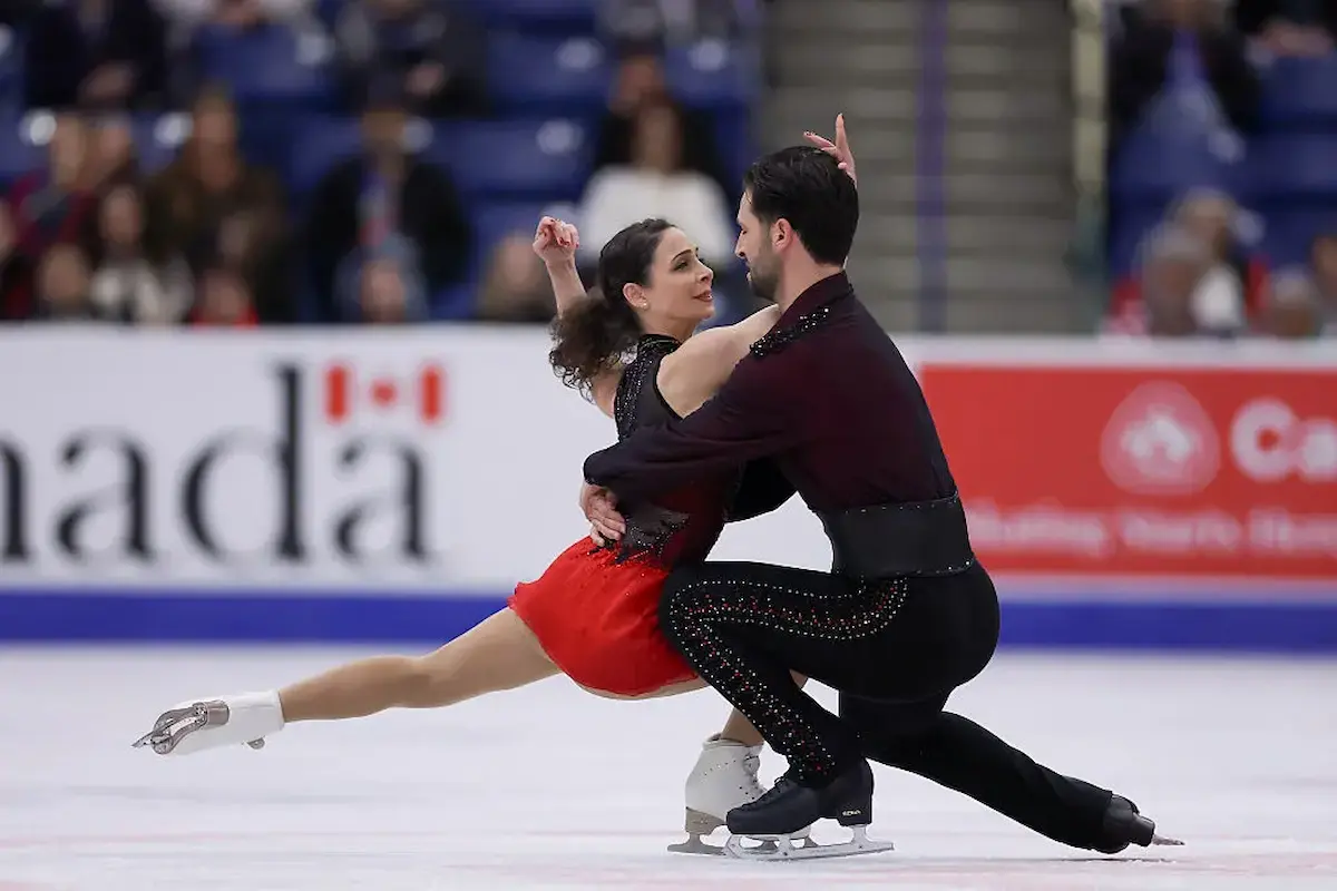Deanna Stellato-Dudek - Maxime Deschamps aus Kanada - Sieger ISU Grand Prix Skate Canada 2025 - Kür
