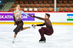 Eiskunstlauf Junior Grand Prix Gdansk 2025 Ergebnisse 2.–4.10.2025, Zeitplan, Übertragungen - hier im Bild Layla Veillon - Alexander Brandys Eistanz-Paar aus Kanada
