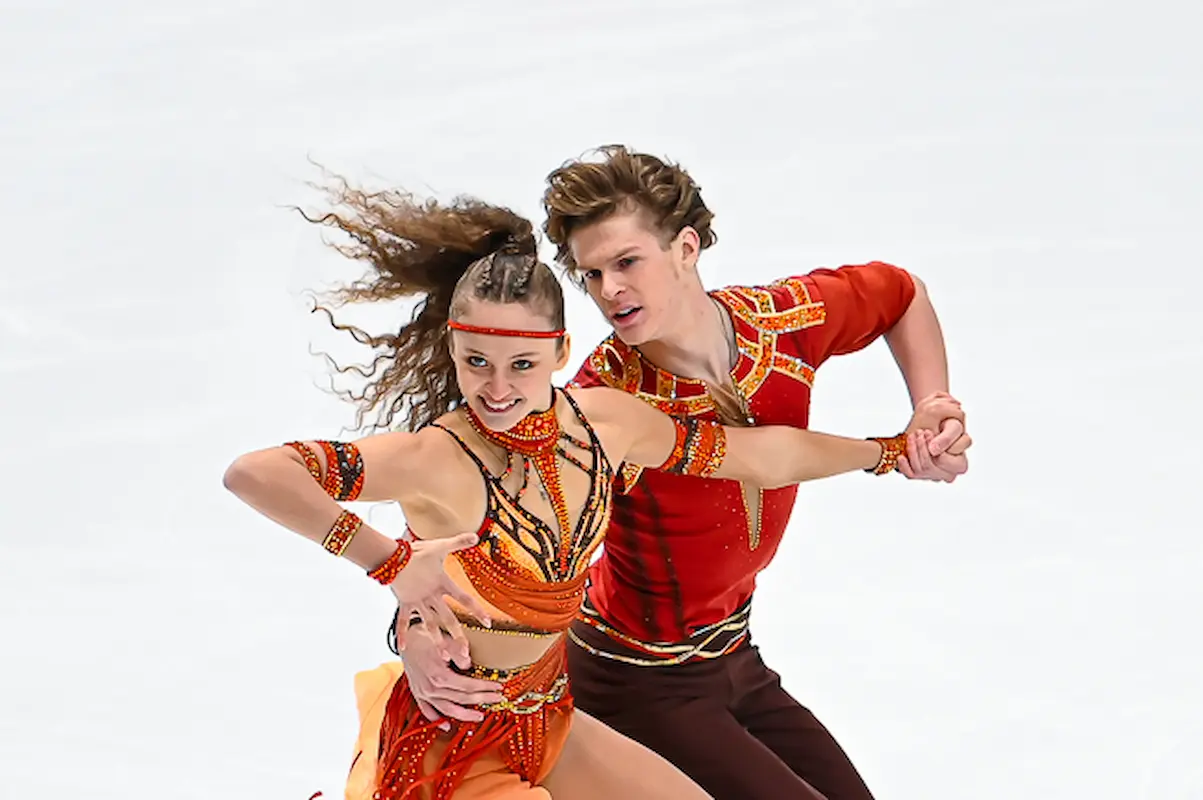 Elizaveta Maleina - Matvey Samokhin im Rhythm Dance beim Junior Grand Prix Eiskunstlauf Krasnojarsk