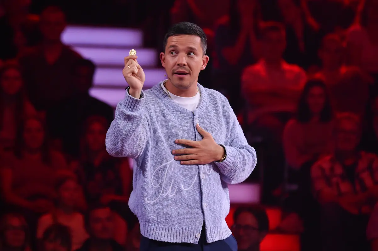 Nico Santos mit seinem Joker bei The Voice of Germany 16. Oktober 2025