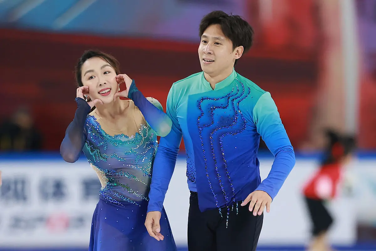 Wenjing Sui - Con Han aus China in der Kür beim Grand Prix China 2025