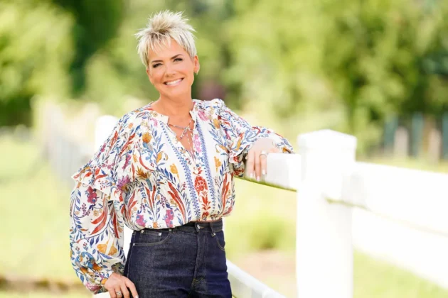 Bauer sucht Frau 24. November 2025 - Wer ist dabei - Erste Entscheidungen bei den Hofwochen - hier im Bild Moderatorin Inka Bause