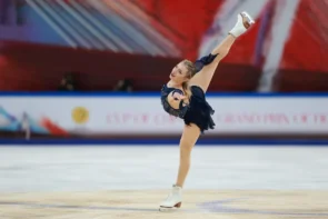 Eiskunstlauf Grand Prix Finnland 21.–22. November 2025 Ergebnisse, Zeitplan, Übertragungen - Finlandia Trophy 2025 - hier im Bild Amber Glenn - Eiskunstläuferin aus den USA