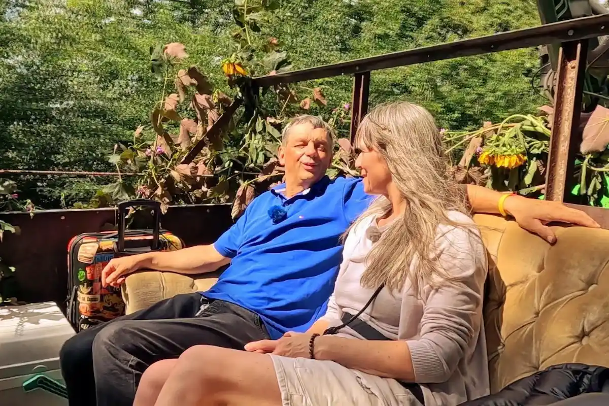 Hofwoche bei Johann mit Katja bei Bauer sucht Frau am 10. November 2025