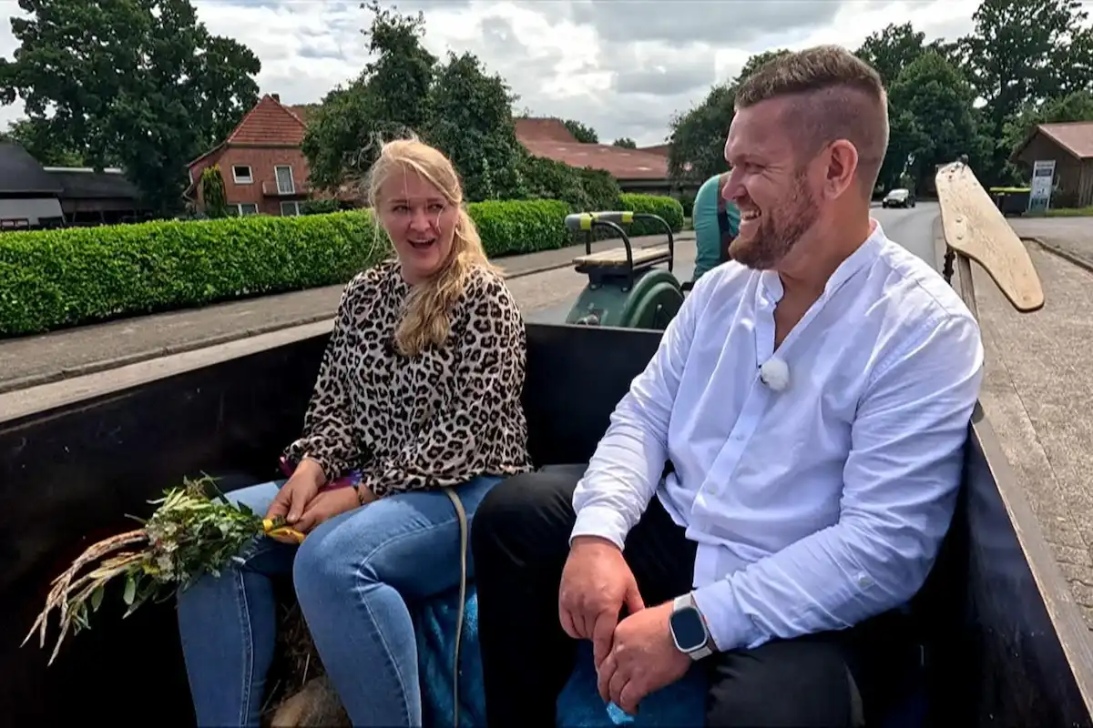 Landwirtin Insa bei BsF 17.11.2025 Hofwoche mit Christoph