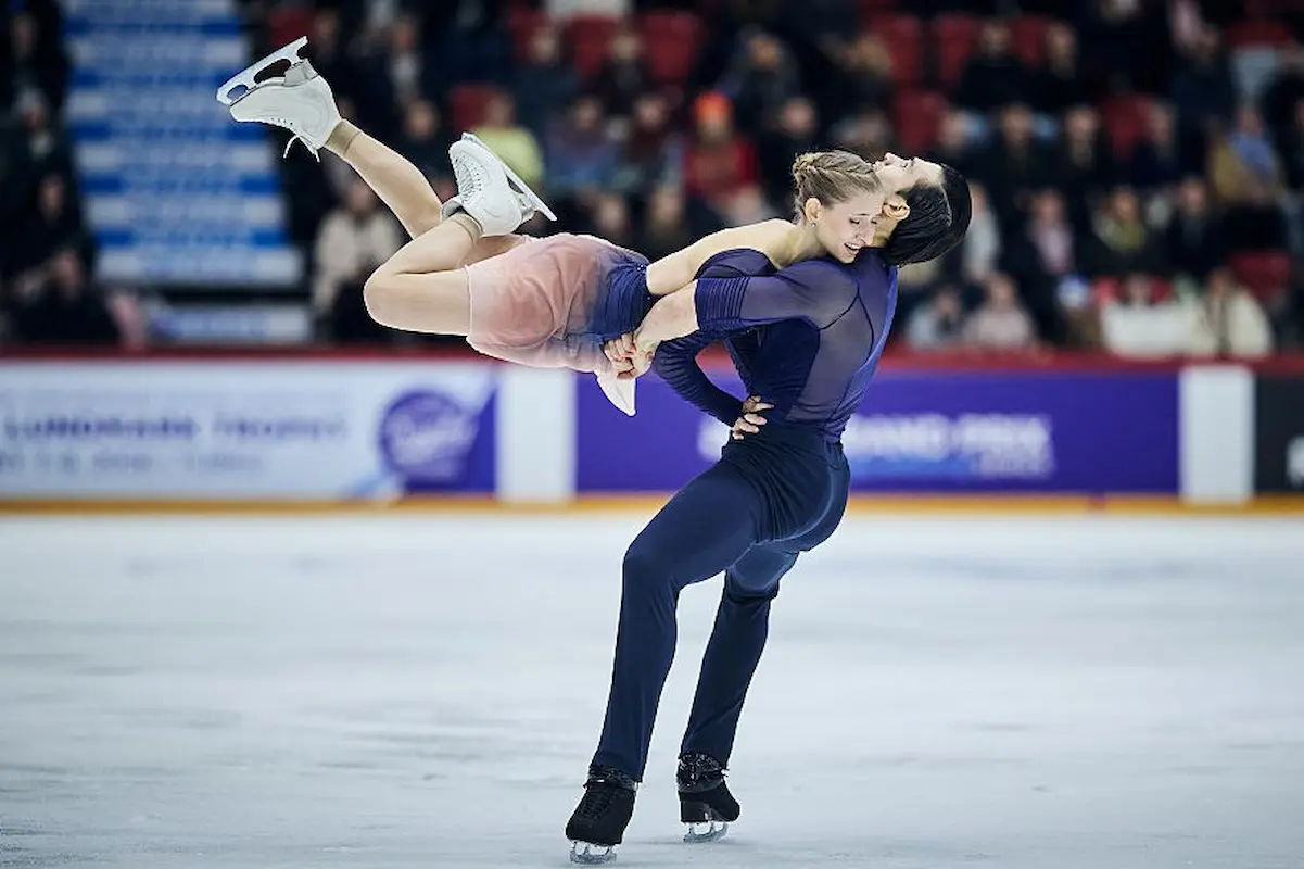 Minerva Fabienne Hase und Nikita Volodin in der Kür beim ISU Grand Prix Helsinki 2025