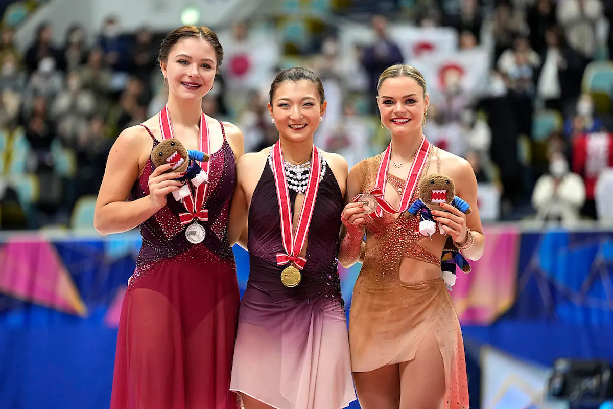 Siegerehrung Frauen NHK Trophy - Eiskunstlauf Grand Prix 2025 in Osaka