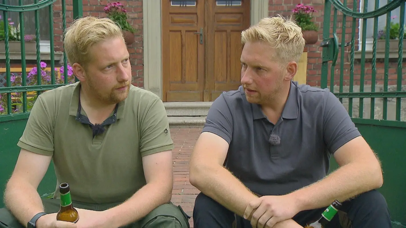 Daniel und sein Bruder Stefan (links) bei Bauer sucht Frau am 8. Dezember 2025