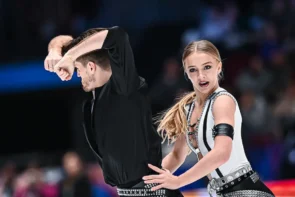 Eiskunstlauf-Meisterschaft Russland 2026 Ergebnisse, Zeitplan 18.–21. Dezember 2025 in St. Petersburg - hier im Bild das Eistanz-Paar Alexandra Stepanova - Ivan Bukin im Rhythm Dance
