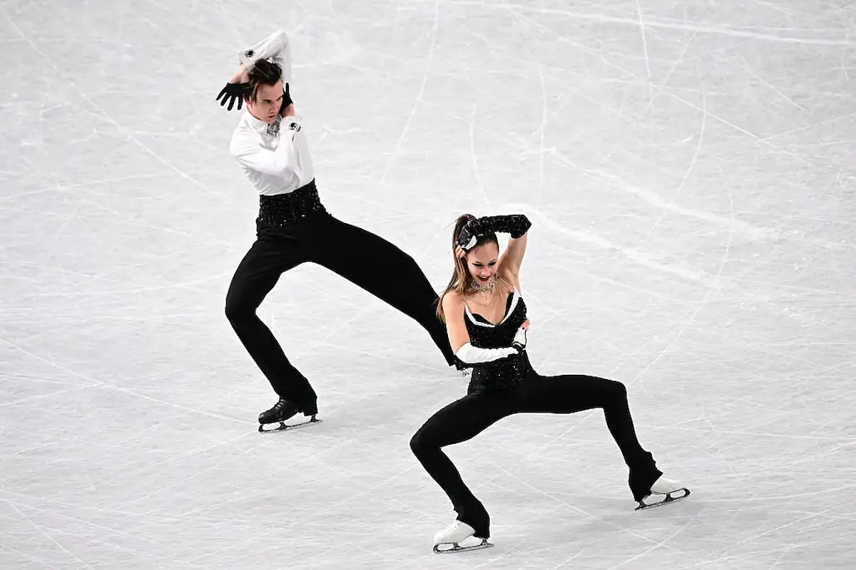 Hana Maria Aboian - Daniil Veselukhin aus den USA - Eistanz-Paar mit persönlicher Bestleistung im Rhythm Dance beim Junior Grand Prix Finale 2025