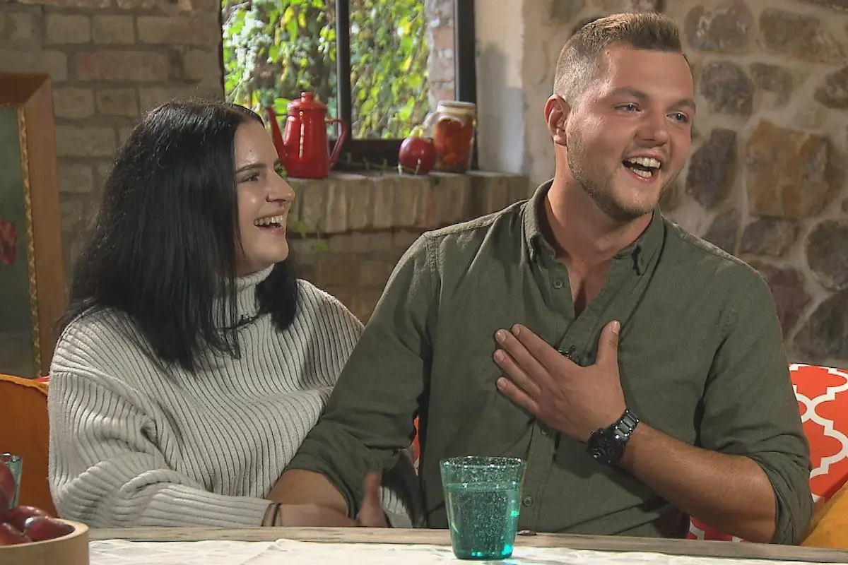 Michi wird von Valentina überrascht