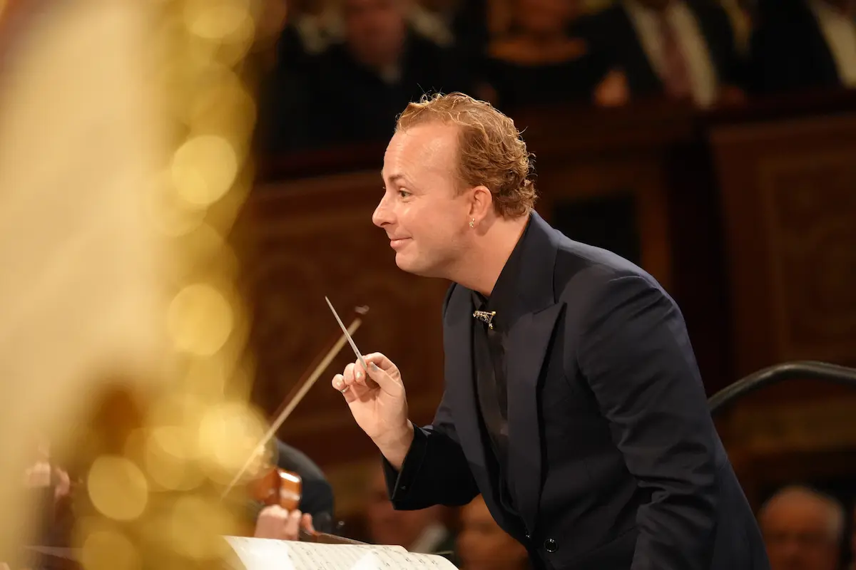 Yannick Nézet-Séguin als Dirigent der Wiener Philharmoniker beim Neujahrskonzert 2026 - Szenen-Foto aus dem Konzert