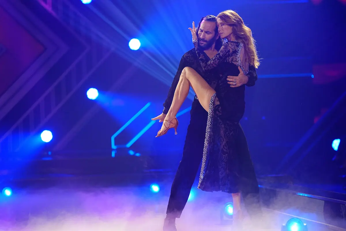 Esther Schweins und Massimo Sinató bei ihrer Rumba - Let's dance 13. März 2026