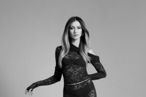 Leony Konzerte 2026-2027 Termine, Städte, Orte, Ticket-Tipps - im zu sehen ist die Sängerin Leony in einem schwarzen Body