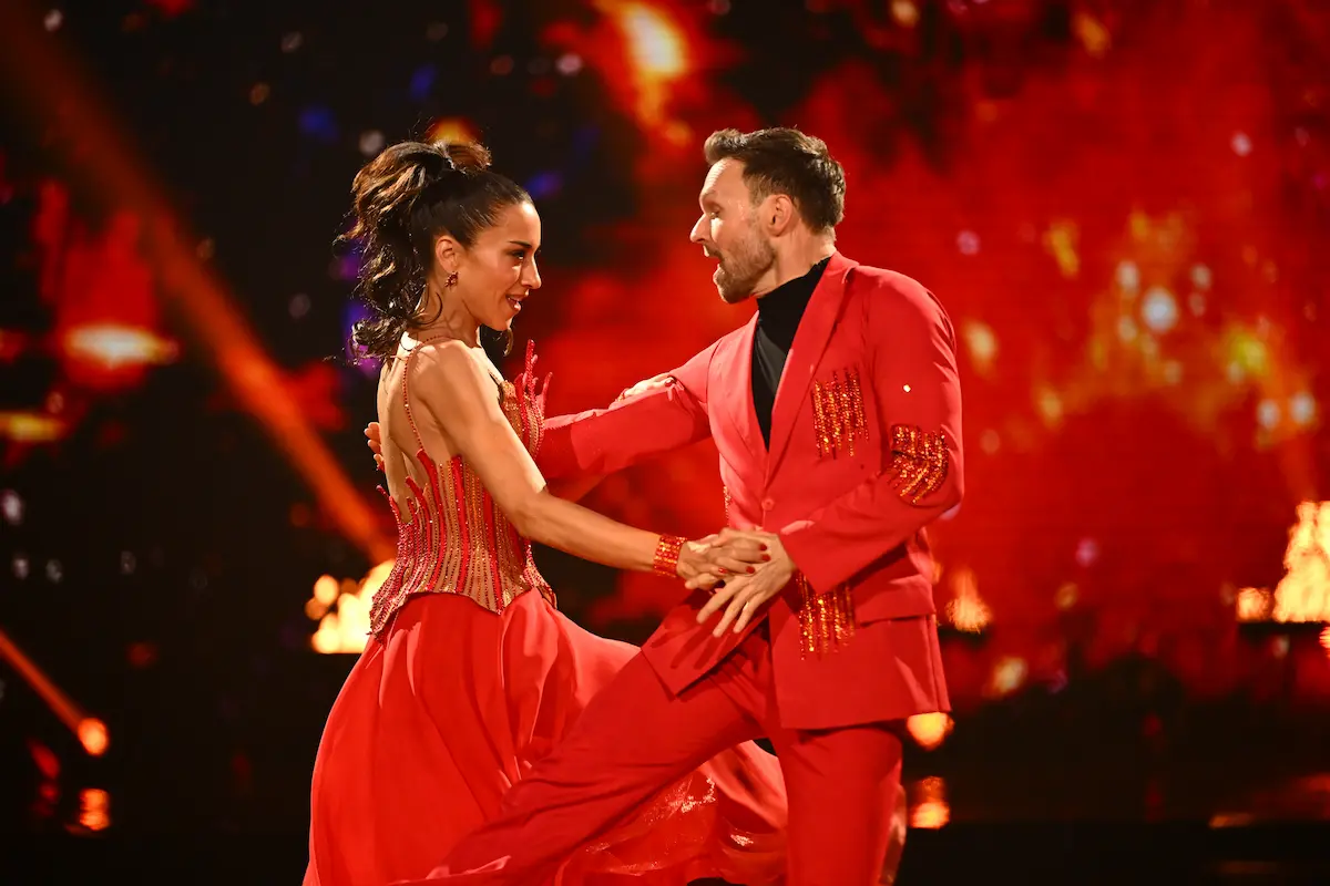 Nadja Benaissa und Vadim Garbuzov beim Quickstep