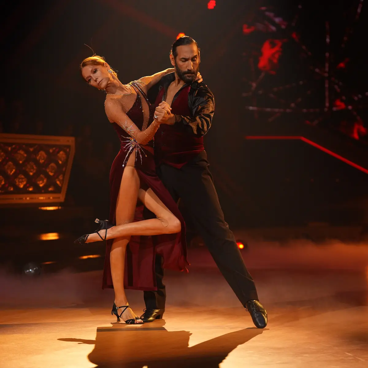 Esther Schweins und Massimo Sinato bei Let's dancce am 10. April 2026 beim Tango