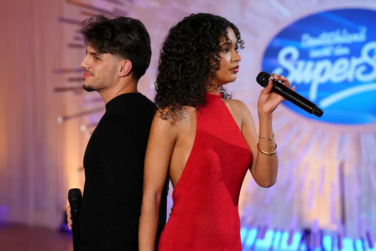 Noemi Stefaniak und Paco Lazar Simic singen im Recall DSDS 2026