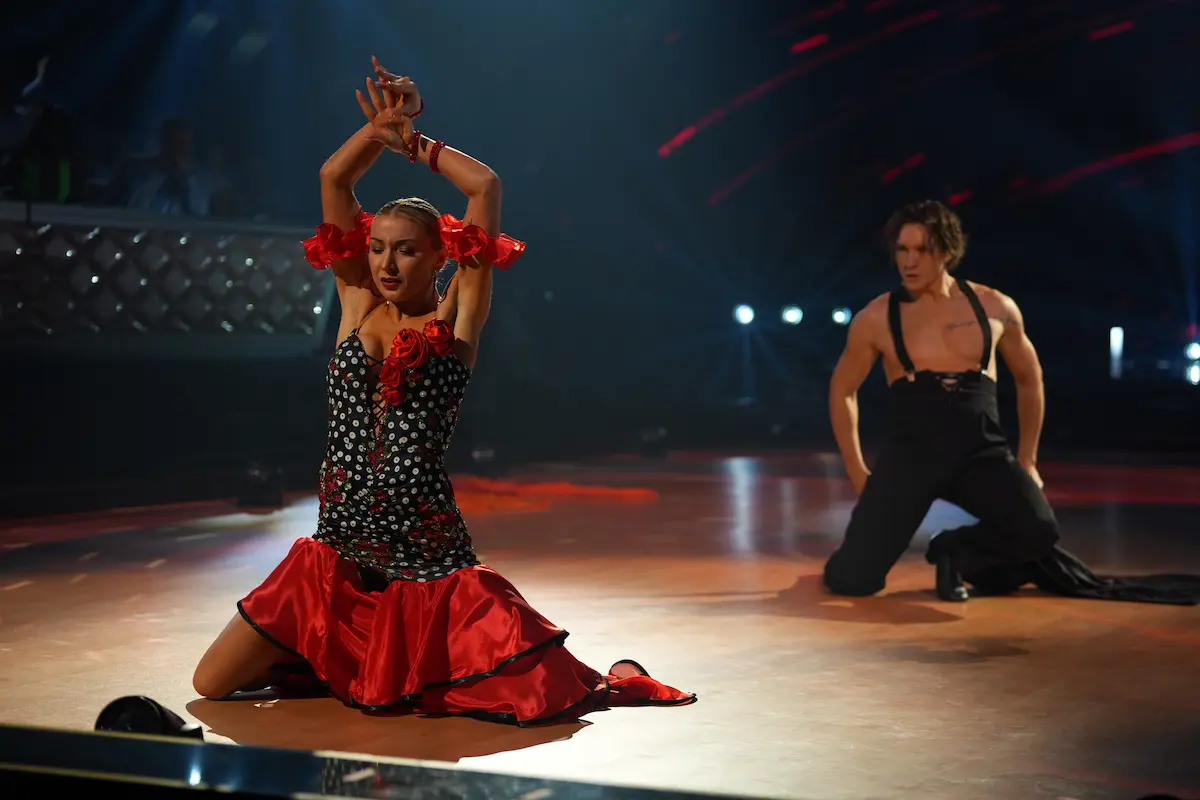 Anna-Carina Woitschack, Evgeny Vinokurov - Let's dance 1.5.2026 - Paso doble