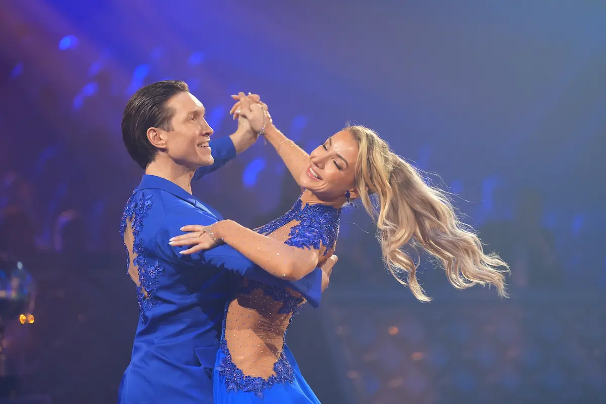 Anna-Carina Woitschack und Evgeny Vinokurov beim Jury-Tanz im Finale Let's dance am 29.5.2026