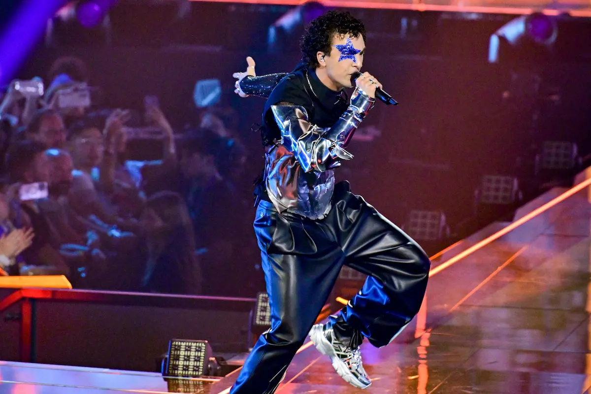 Cosmó mit dem ESC-Song „Tanzschein“ im ESC-Finale am 16.5.2026 - das Foto stammt aus einer Probe für die Show