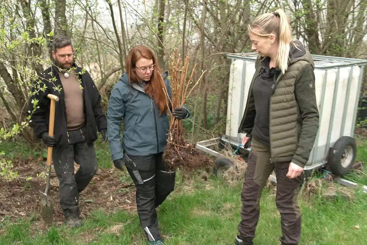 Jakob bei Bauer sucht Frau am 19.5.2026 mit Giulia und Linda