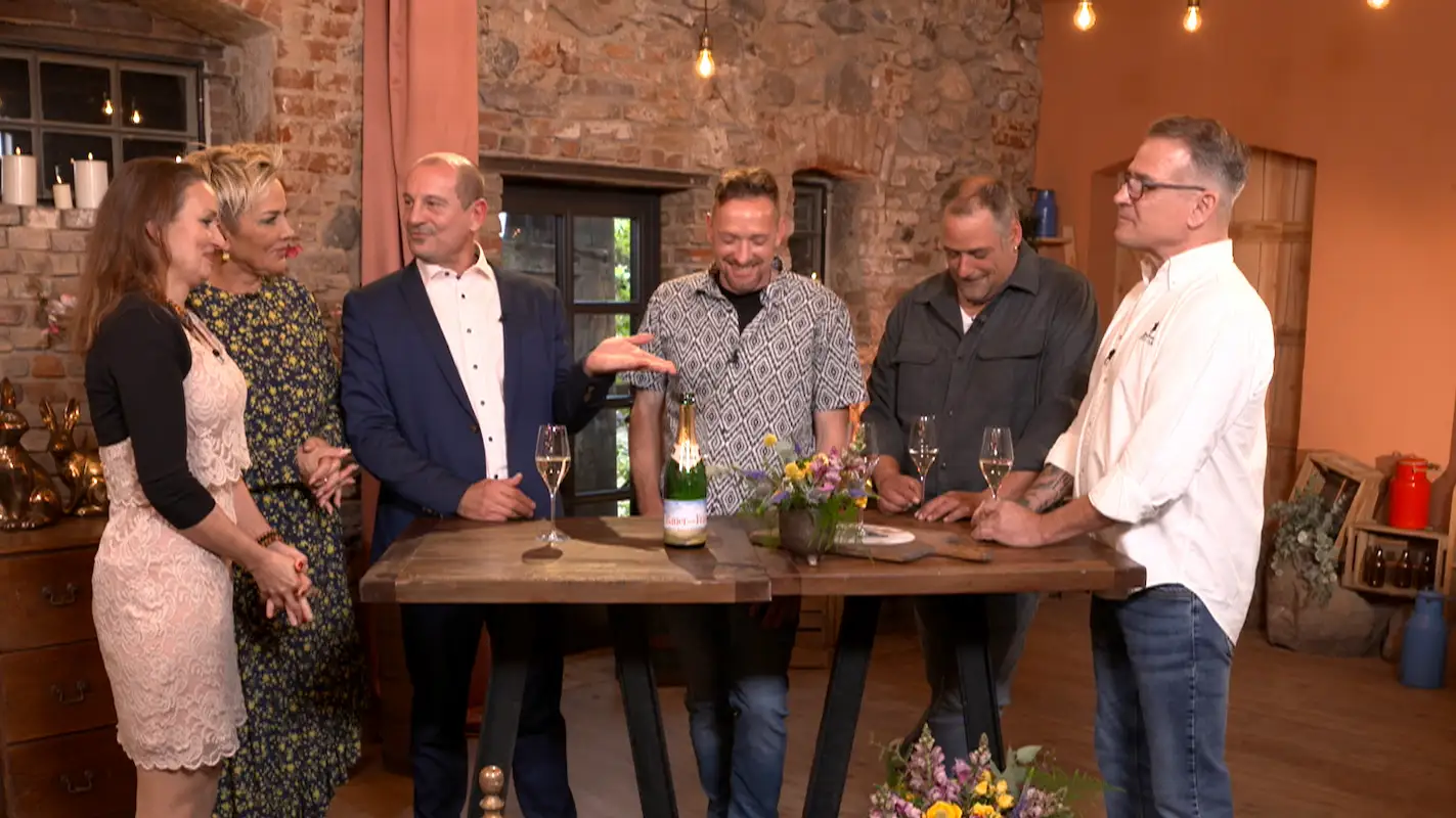 Nadine bei Bauer sucht Frau 26.5.2026 mit Ron, Georg, Markus, David und Moderatorin Inka Bause