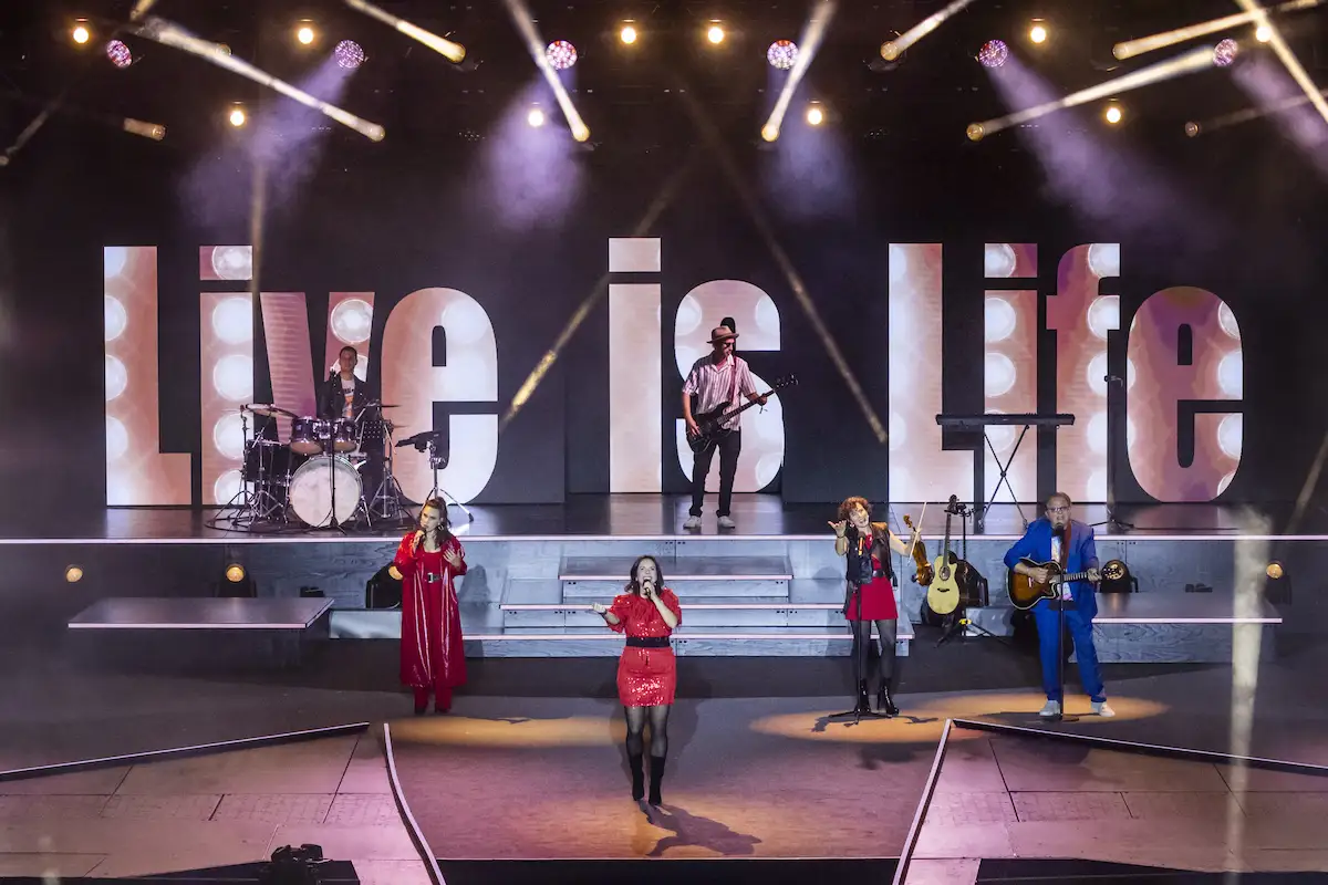 Schick Sisters celebrate Opus mit dem Hit Live is Life bei der Starnacht am Neusiedler See am 30.5.2026