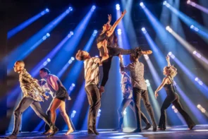 Rock the Ballet 2027 - Termine, Städte, Orte und Ticket-Tipps - hier ein Szenenfoto mit mehreren Tänzern